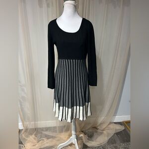 Marc New York Andrew Marc Knit Dress | Black & Gray | Size M | Pleated Skirt